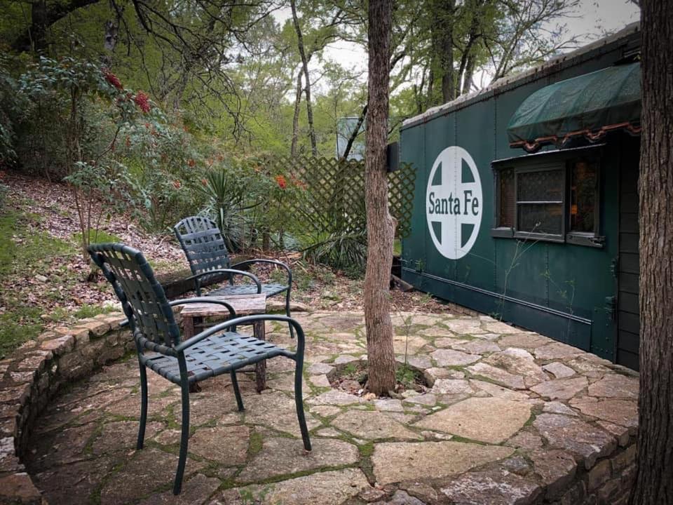 Country Woods Inn Glen Rose Exterior photo